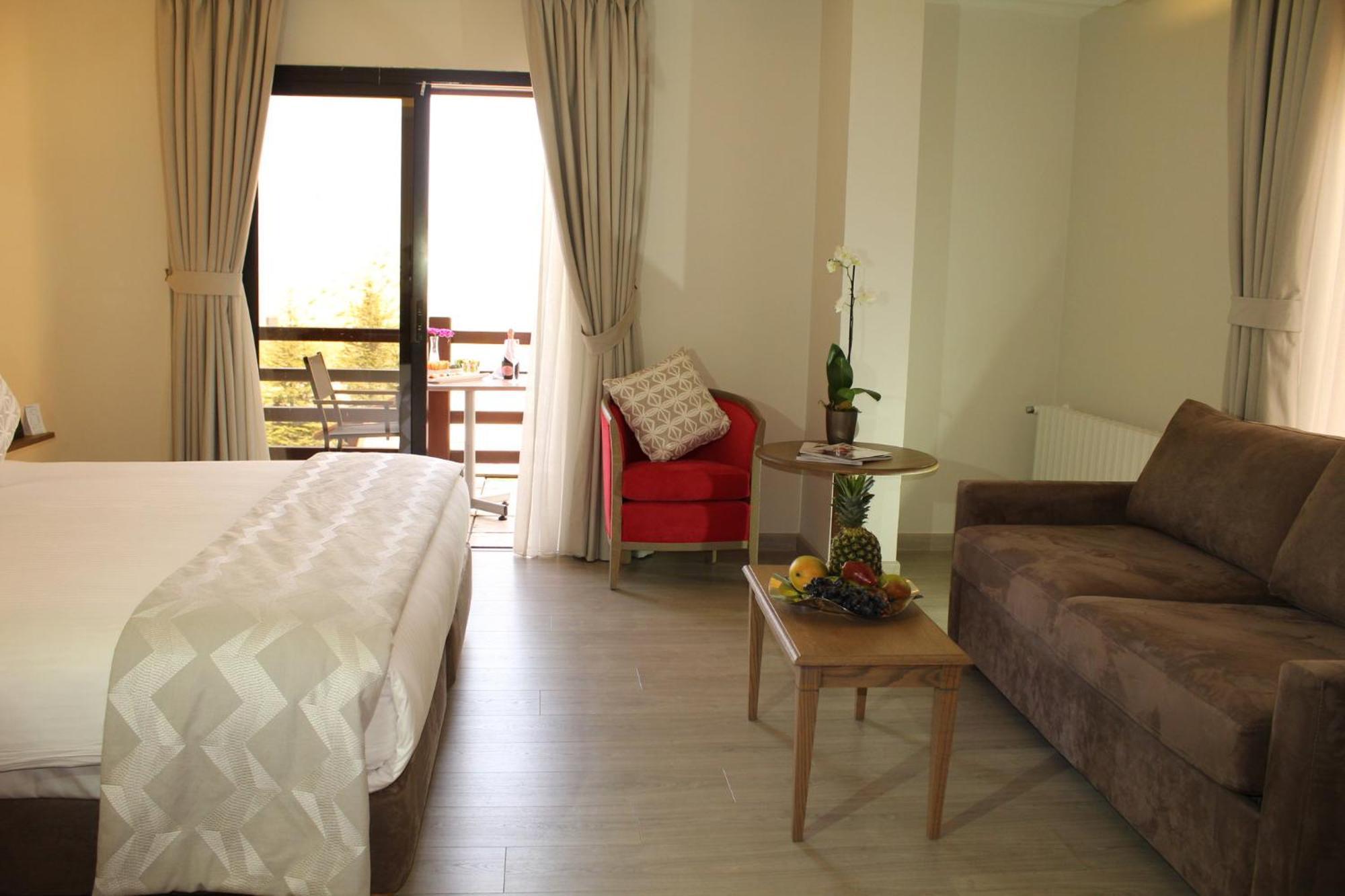 Intercontinental Mzaar Lebanon Mountain Resort & Spa By Ihg Mzaar Kfardebian Dış mekan fotoğraf