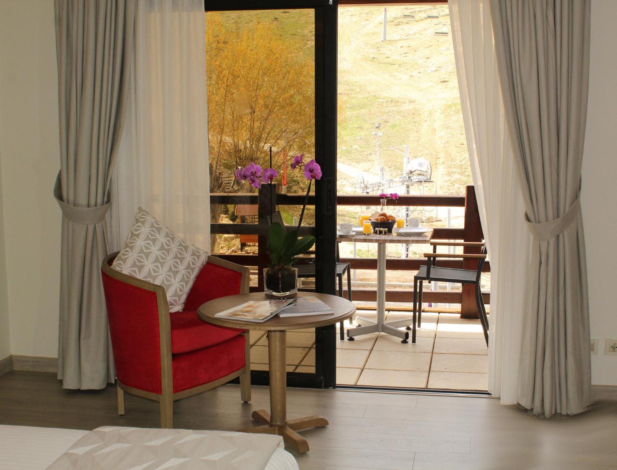 Intercontinental Mzaar Lebanon Mountain Resort & Spa By Ihg Mzaar Kfardebian Dış mekan fotoğraf
