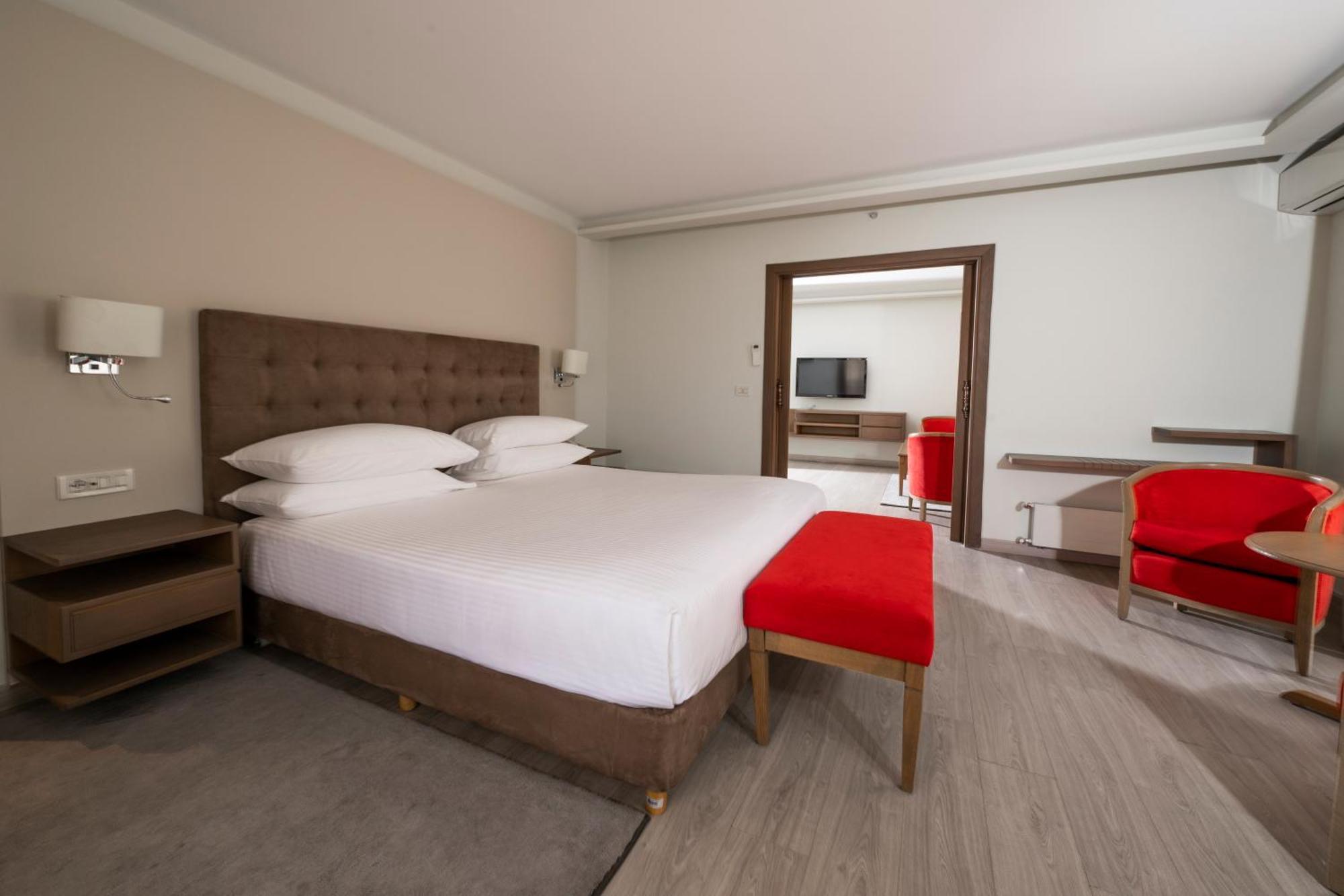 Intercontinental Mzaar Lebanon Mountain Resort & Spa By Ihg Mzaar Kfardebian Dış mekan fotoğraf